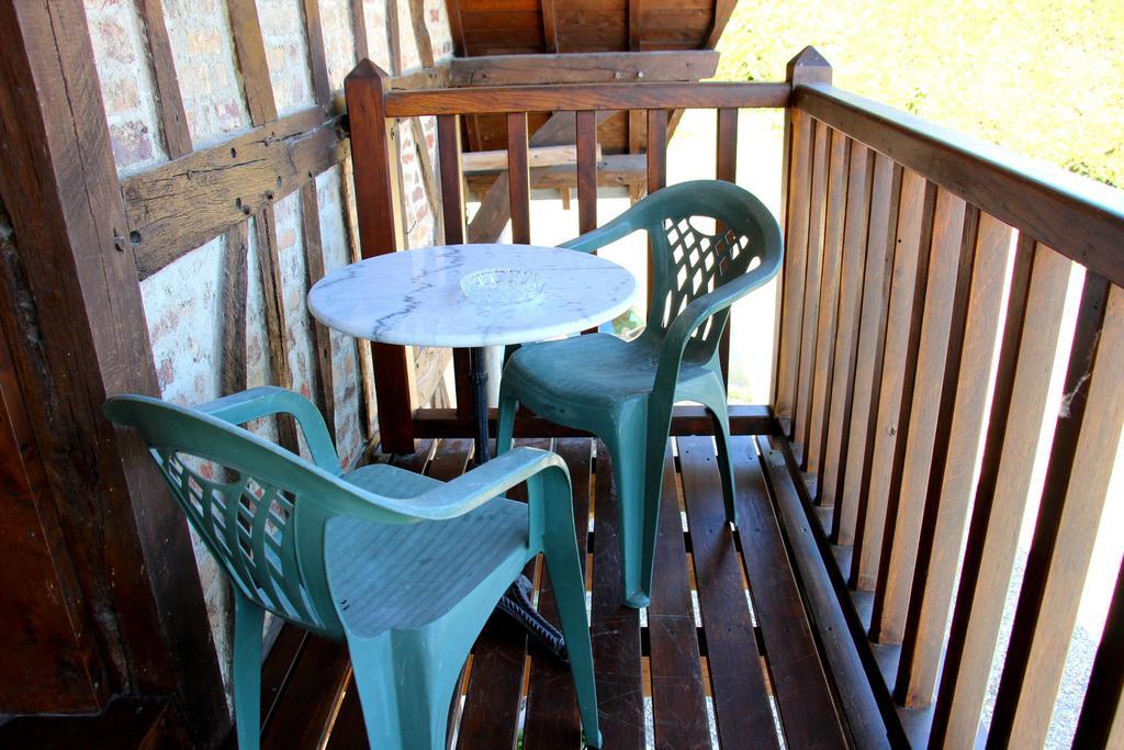 En Bord De Seine Bed & Breakfast Duclair Ruang foto