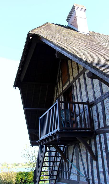 En Bord De Seine Bed & Breakfast Duclair Bagian luar foto